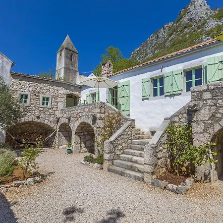 Hébergement de vacances Einzigartiges Mediterranes Steinhaus Mit Meerblick, Chillout-bereich, Bike, Bbq, Wifi Grižane