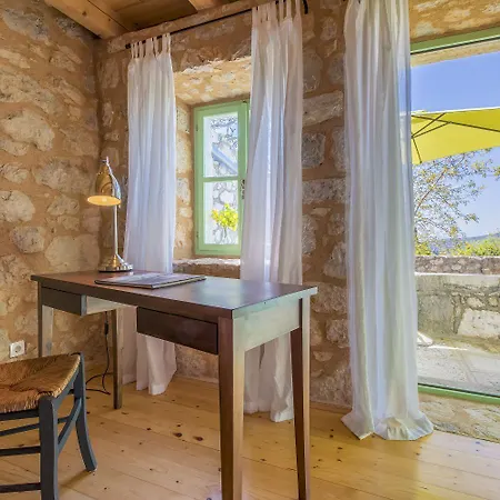 Einzigartiges Mediterranes Steinhaus Mit Meerblick, Chillout-bereich, Bike, Bbq, Wifi Case de vacanță