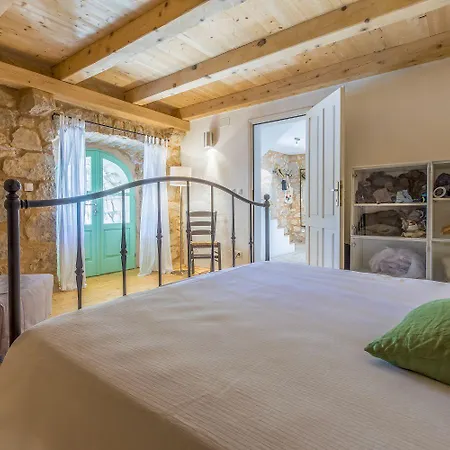 Einzigartiges Mediterranes Steinhaus Mit Meerblick, Chillout-bereich, Bike, Bbq, Wifi * Grizane-Belgrad