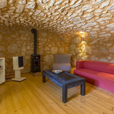 Einzigartiges Mediterranes Steinhaus Mit Meerblick, Chillout-bereich, Bike, Bbq, Wifi Case de vacanță Grižane