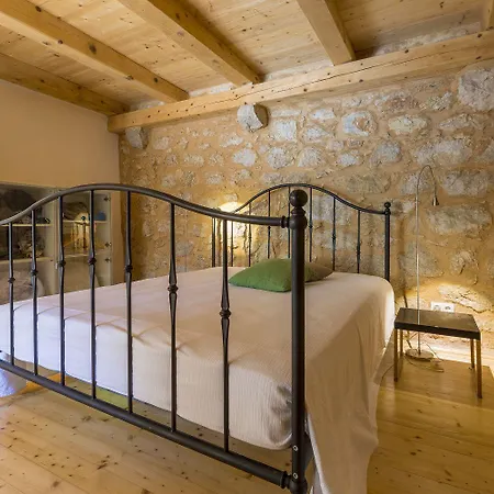 Einzigartiges Mediterranes Steinhaus Mit Meerblick, Chillout-bereich, Bike, Bbq, Wifi Grižane