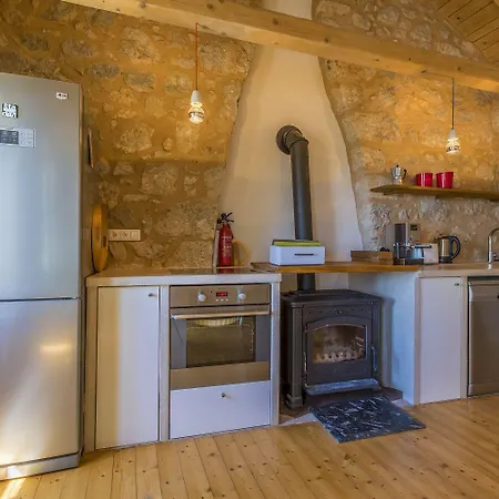 Einzigartiges Mediterranes Steinhaus Mit Meerblick, Chillout-bereich, Bike, Bbq, Wifi Case de vacanță