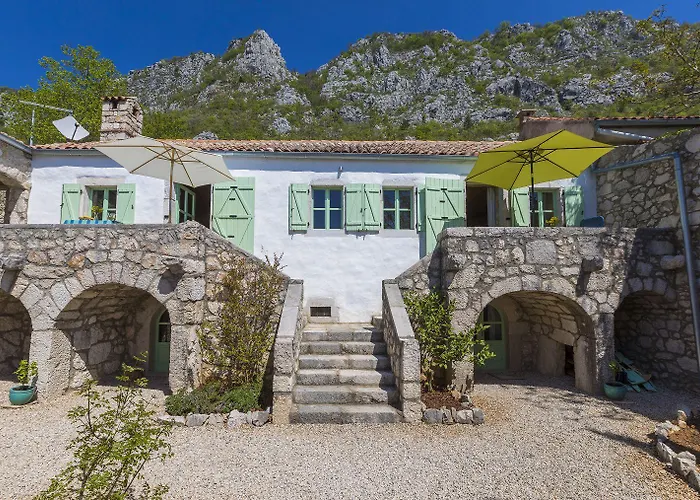 Holiday home Einzigartiges Mediterranes Steinhaus Mit Meerblick, Chillout-bereich, Bike, Bbq, Wifi Grizane-Belgrad