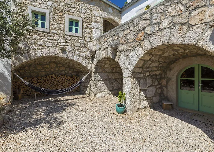 Einzigartiges Mediterranes Steinhaus Mit Meerblick, Chillout-bereich, Bike, Bbq, Wifi