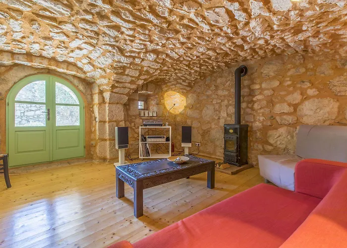 Einzigartiges Mediterranes Steinhaus Mit Meerblick, Chillout-bereich, Bike, Bbq, Wifi *