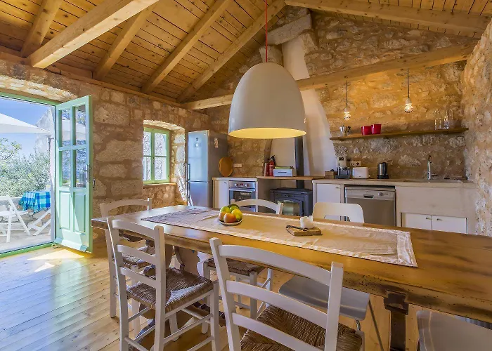 Einzigartiges Mediterranes Steinhaus Mit Meerblick, Chillout-bereich, Bike, Bbq, Wifi *