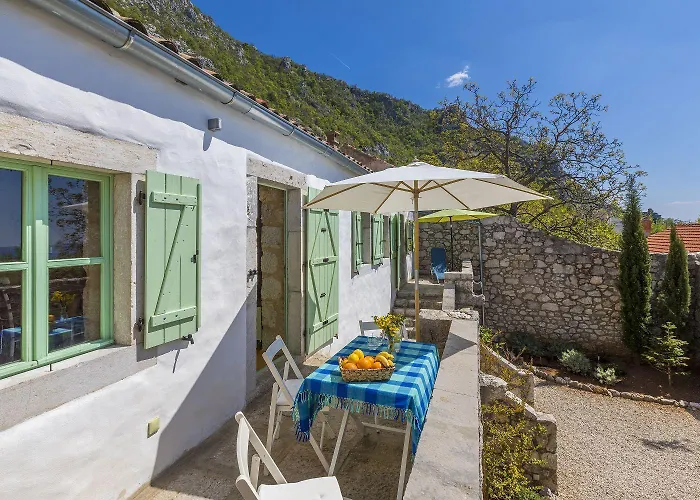 Einzigartiges Mediterranes Steinhaus Mit Meerblick, Chillout-bereich, Bike, Bbq, Wifi